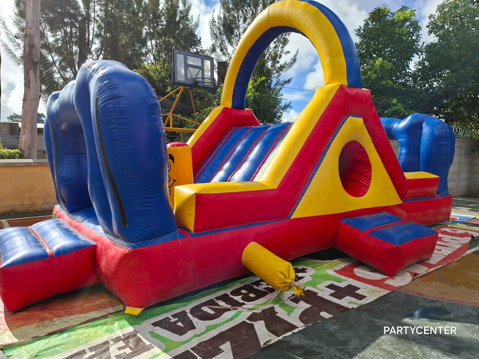 Túnel escaladora y resbaladero inflable Party Center
