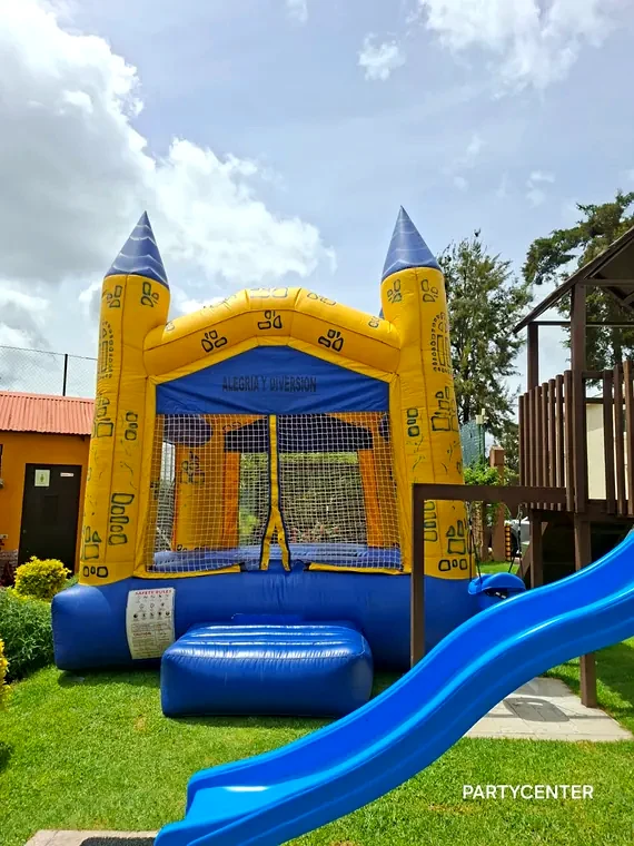 Castillo Medieval inflable amarillo y azul